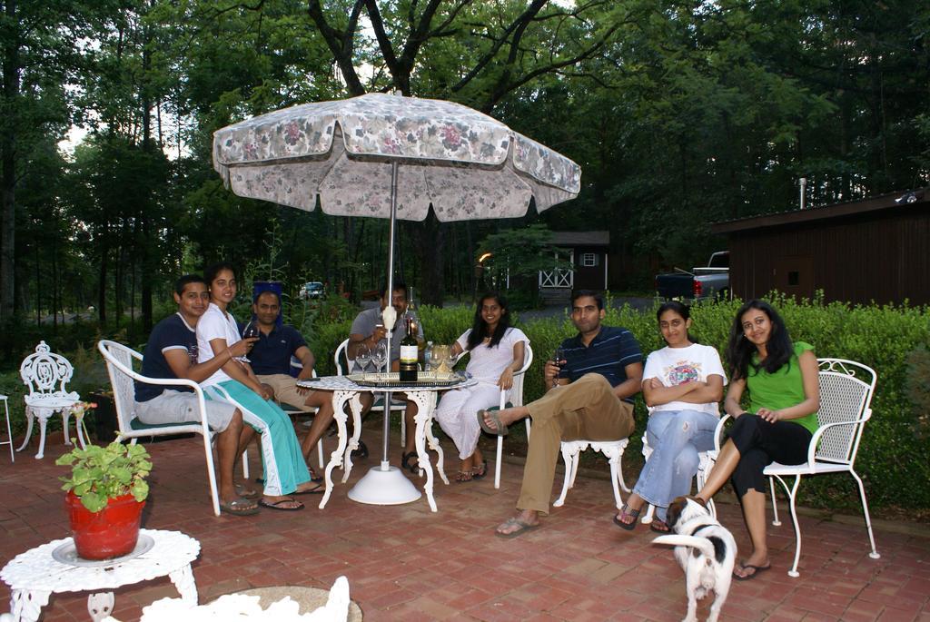 Ebenezer House Bed & Breakfast Burtonsville Esterno foto