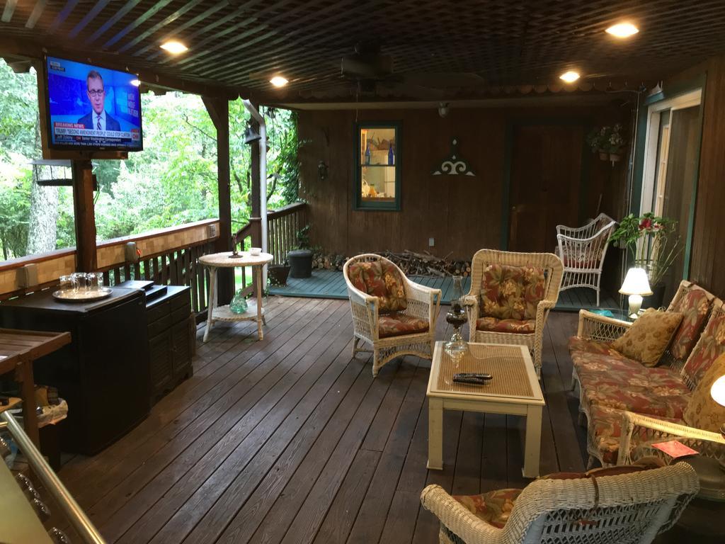 Ebenezer House Bed & Breakfast Burtonsville Esterno foto