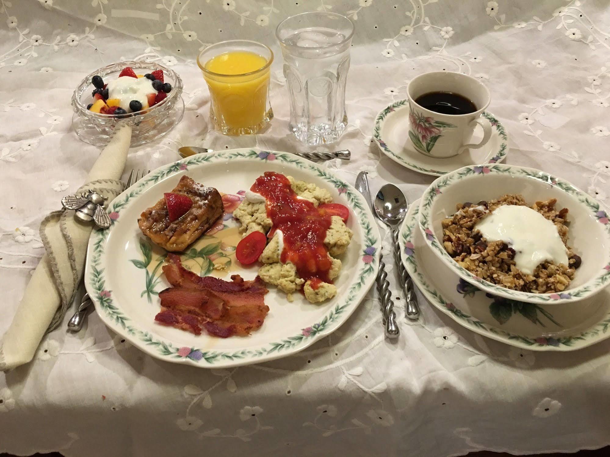 Ebenezer House Bed & Breakfast Burtonsville Esterno foto