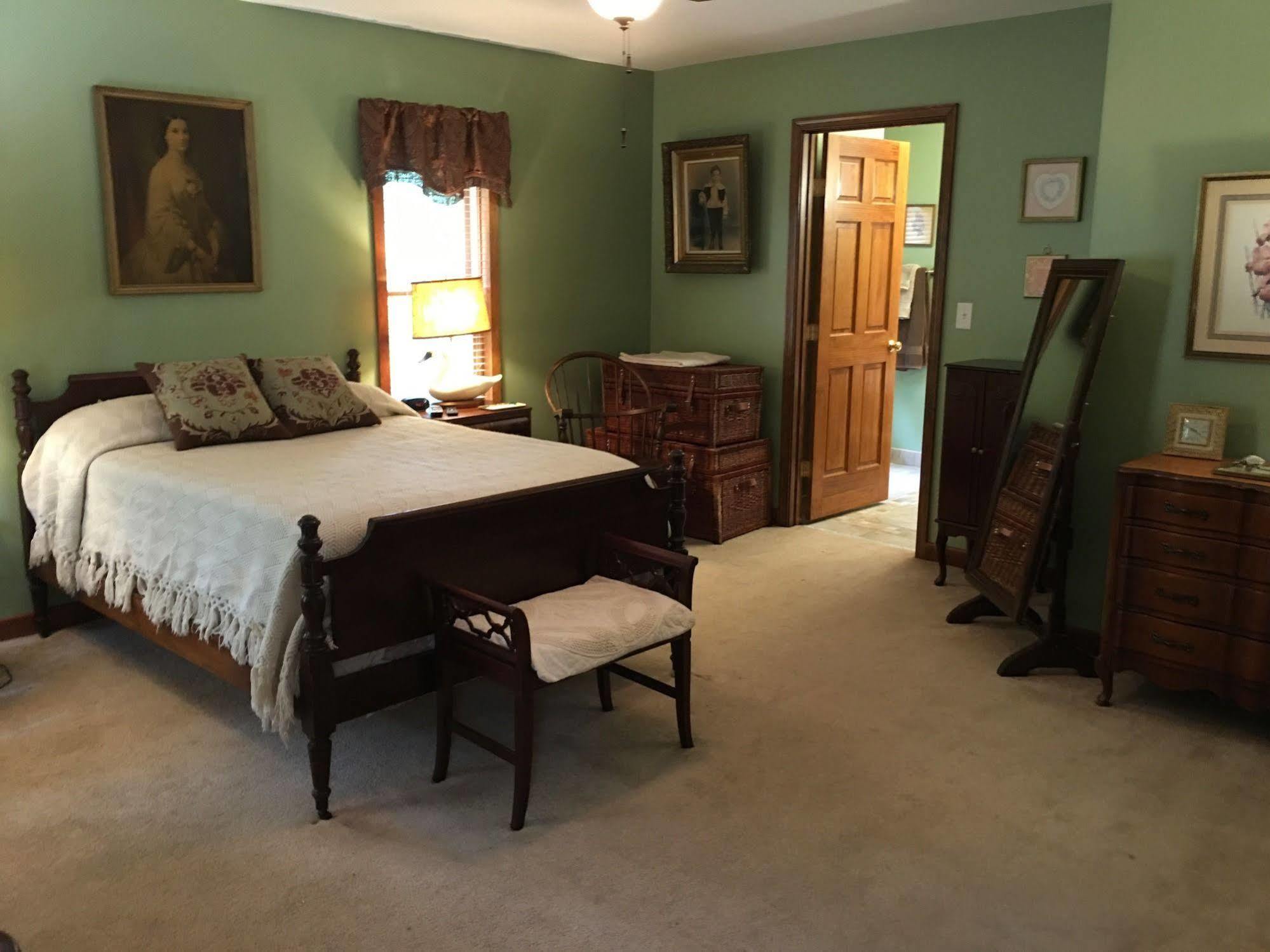 Ebenezer House Bed & Breakfast Burtonsville Esterno foto