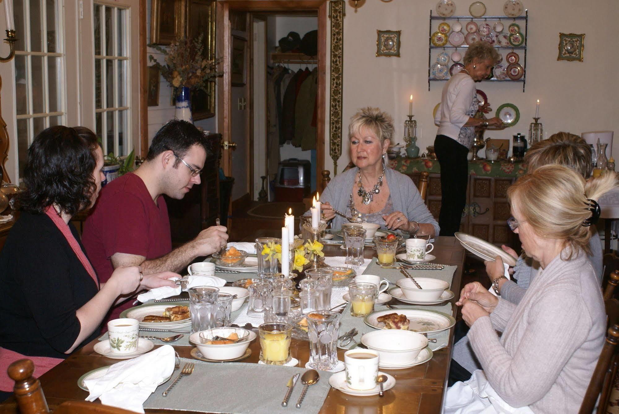 Ebenezer House Bed & Breakfast Burtonsville Esterno foto