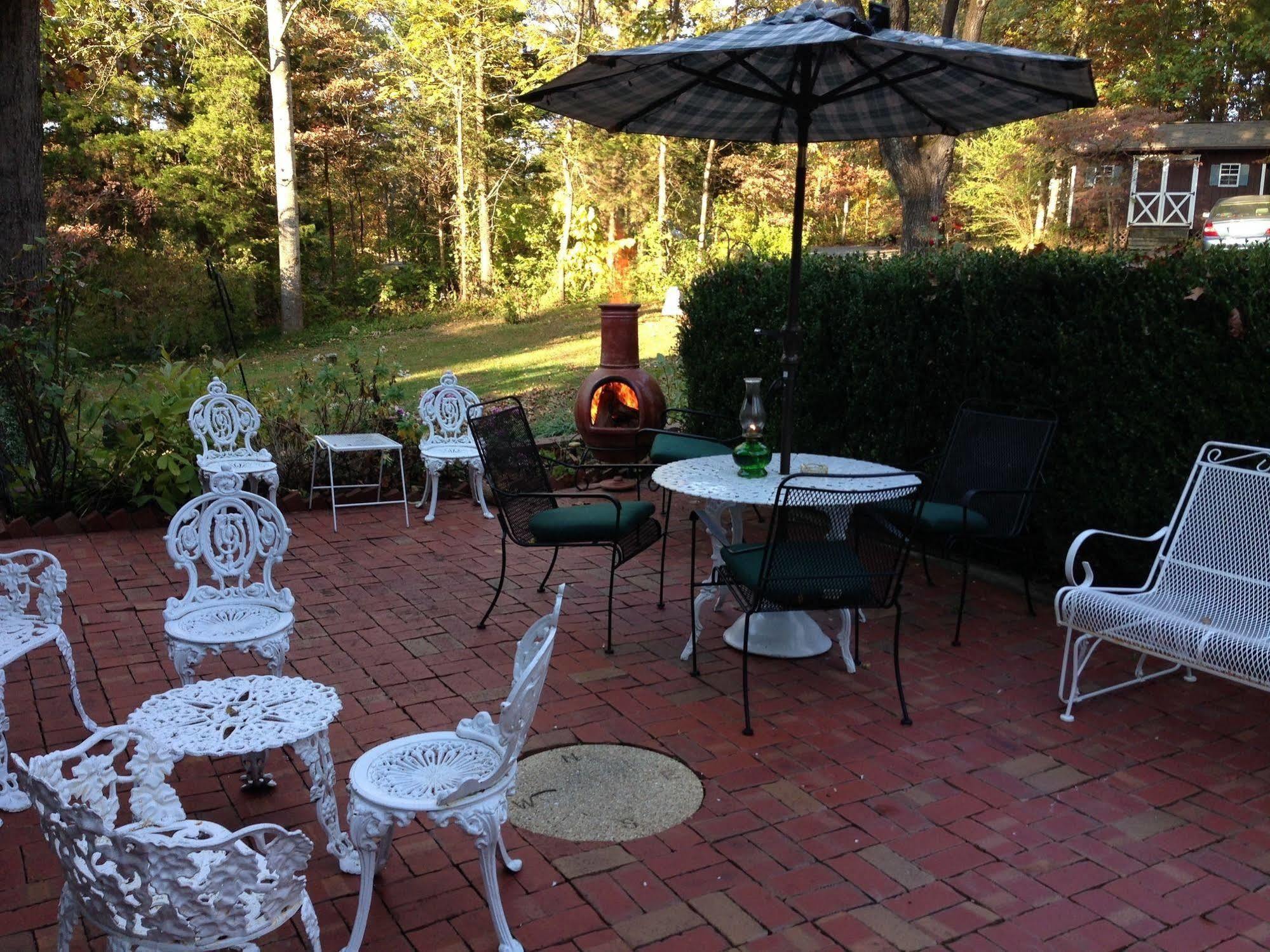 Ebenezer House Bed & Breakfast Burtonsville Esterno foto